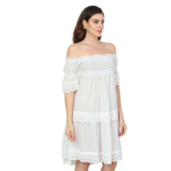 White Cotton Causal Dress With Lace Fabric